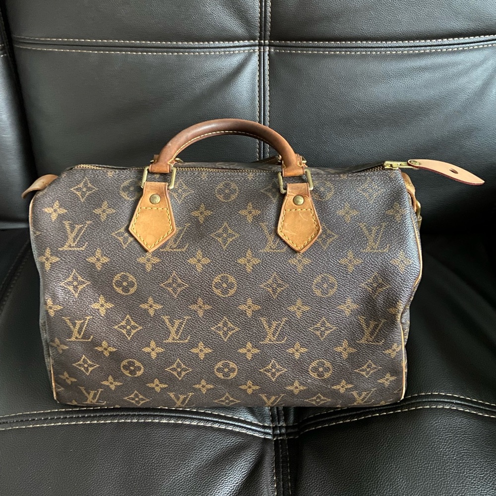 Louis Vuitton Speedy 30
